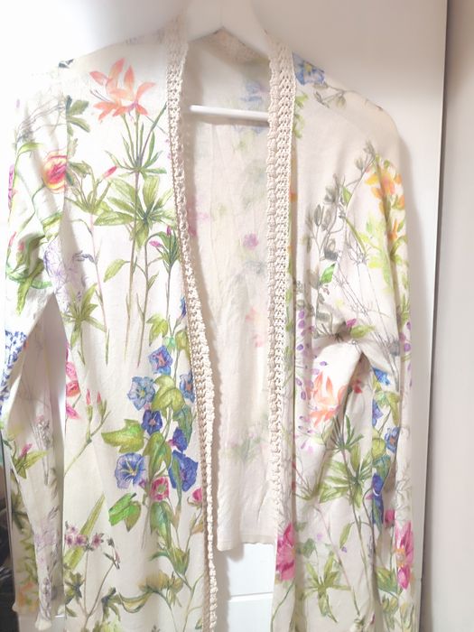 MarcCain 15%Cashmere 70%Silk 15%Cotton