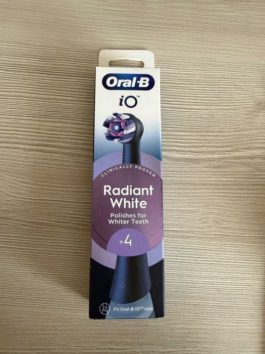 Capete periuta Oral-B iO Radiant White (4 pack)