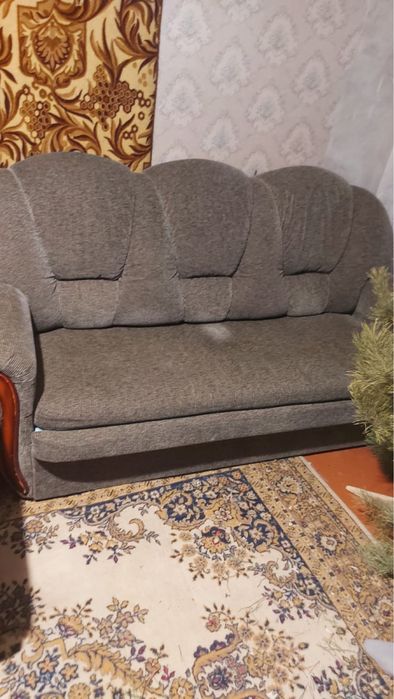 продаем раскладной  диван