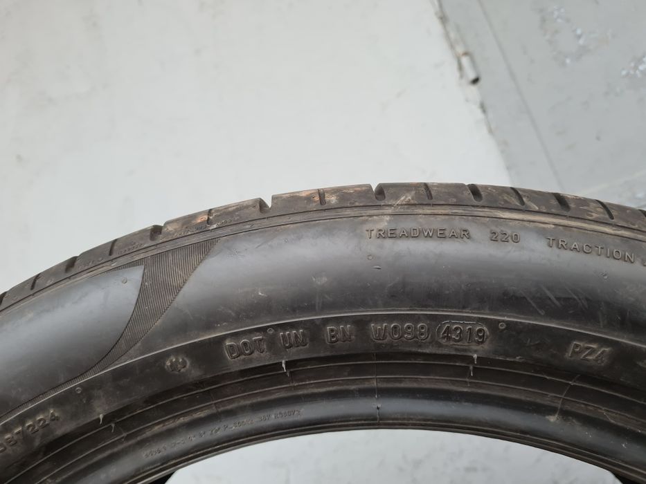 4 бр. летни гуми 275/45/21 и 315/40/21 Pirelli DOT 4319/3619 3,5-4 mm