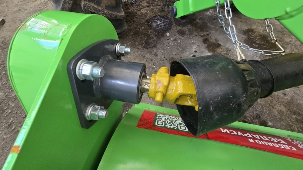 Продам Отвал и Щетки