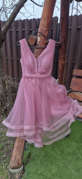 Rochita eleganta pentru ocazii speciale