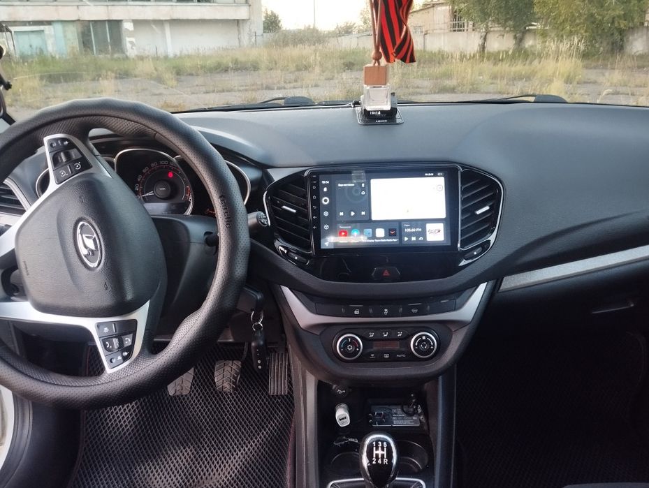 Продам Весту в хорошем состоянии.