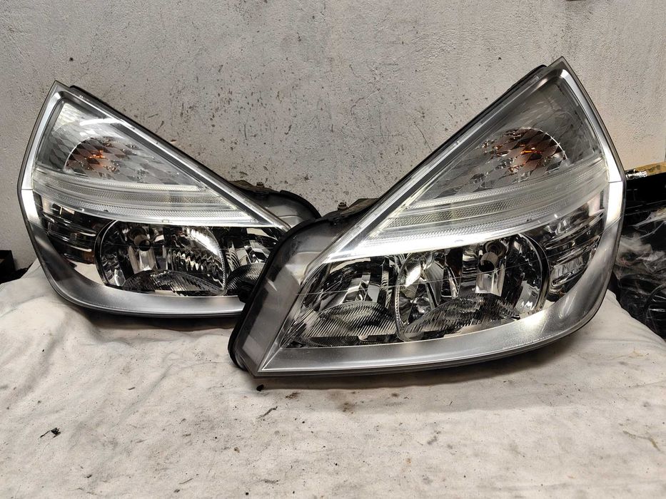 Оригинални фарове Рено Еспейс  Renault Espace 4