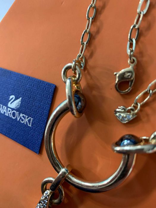 COLIER SWAROVSKI, deosebit,nepurtat, pt un cadou aparte