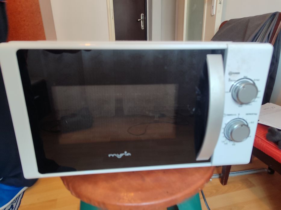 Cuptor cu microunde Myria