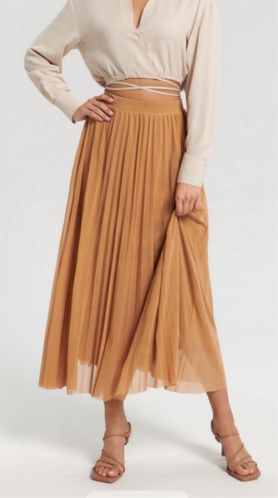 Нова бежова пола Sinsay - без етикет