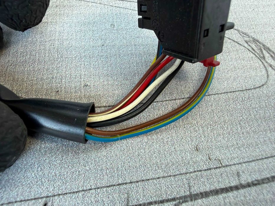 Oglindă Retrovizoare Dreaptă Electrică 2 și 6 Pini Audi A4 S4 B8 8K 8K2857410AF / 857410AF 2009 / [2008-2015] / (5A3)