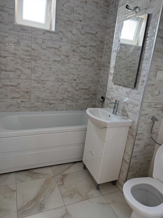 Apartament cu 3 camere, 70 mp utili, zona SUPECO