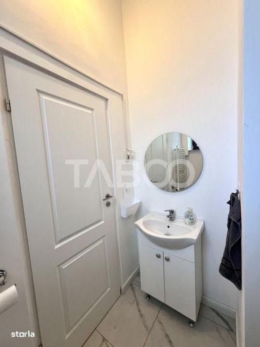 Apartament cu 3 camere si terasa de 14 mp in zona Centrala la cheie