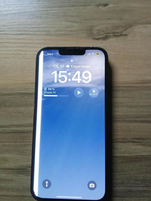 IPHONE 13 128gb на дисплее полоска