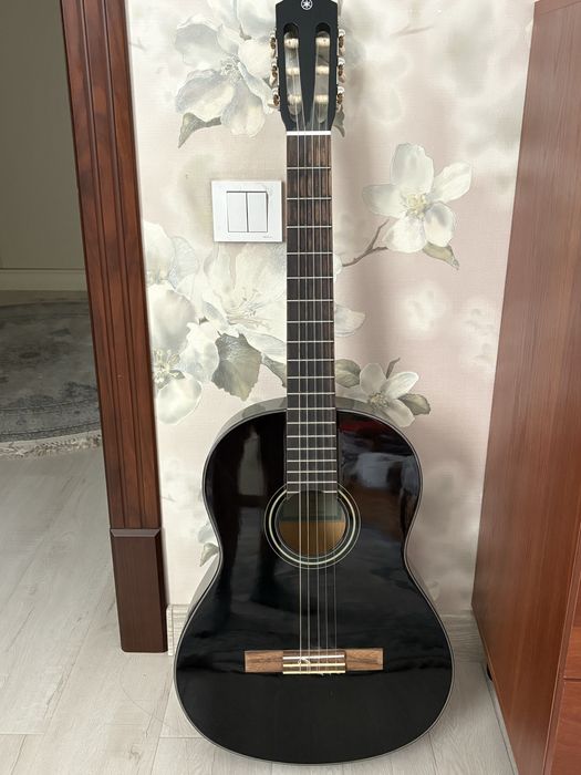 Классическая гитара YAMAHA C40 Black