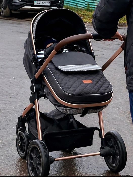 Коляска 2 в 1 Ining baby