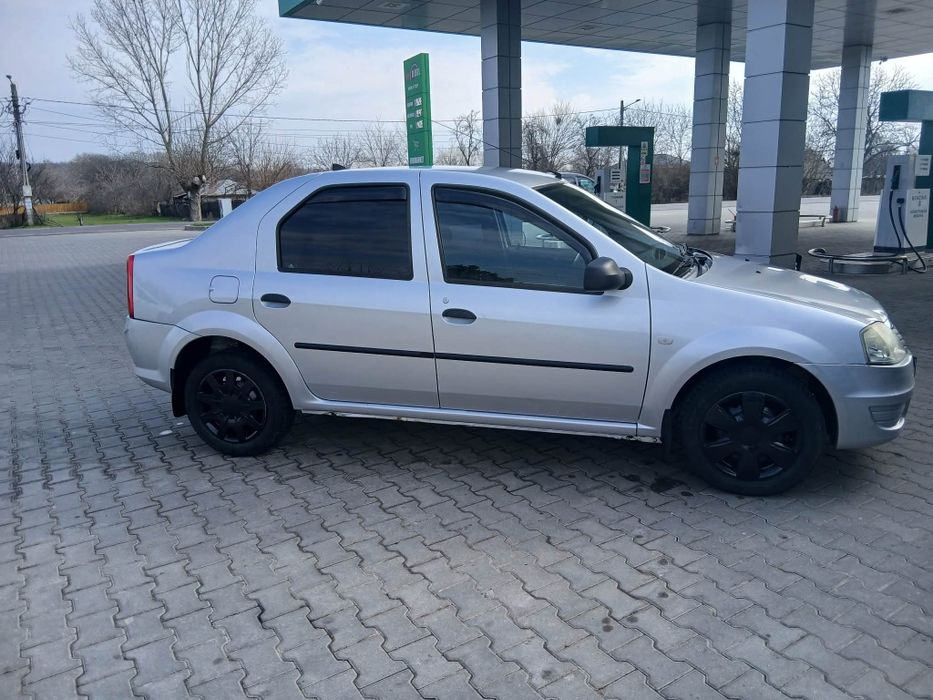 De vânzare, Dacia Logan