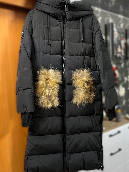 Продам зимний плащ.