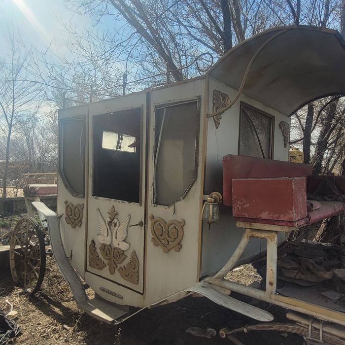 Продаётся старая карета