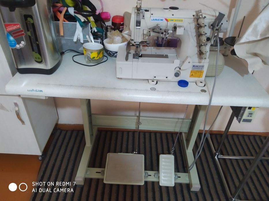 Jack tikuv mashinasi sotiladi