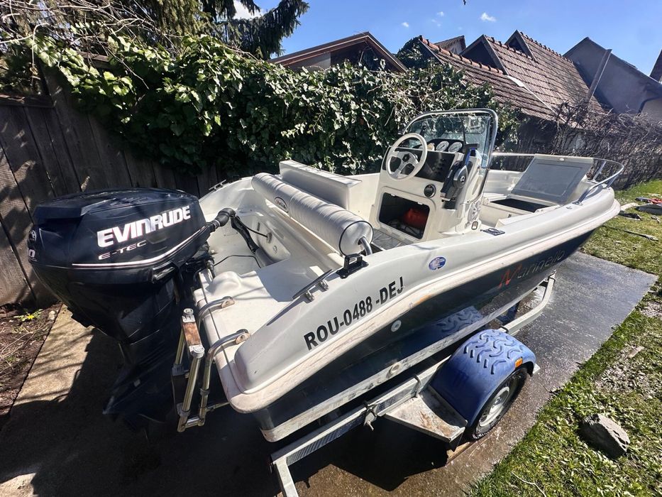 Barca Motor si Peridoc