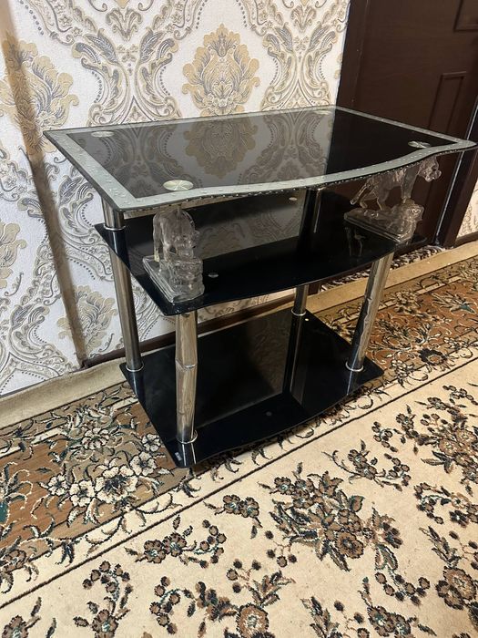 Подставка сотилади