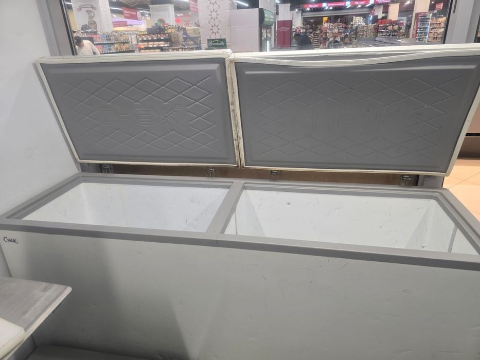 Продам морозильник
