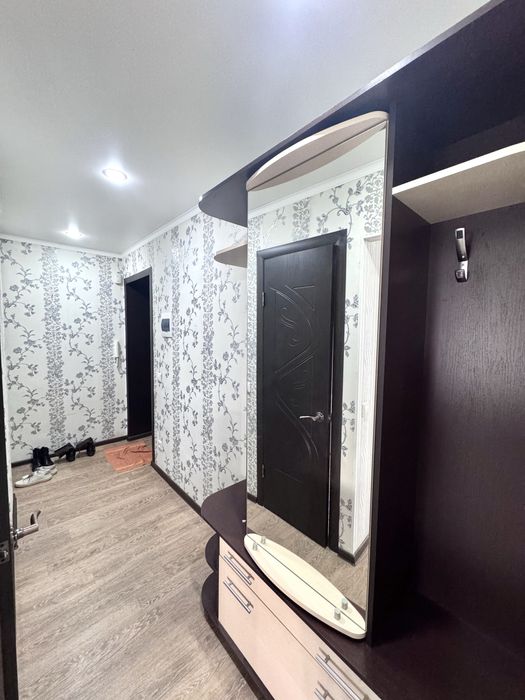 2 комнатная, Космонавтов 3