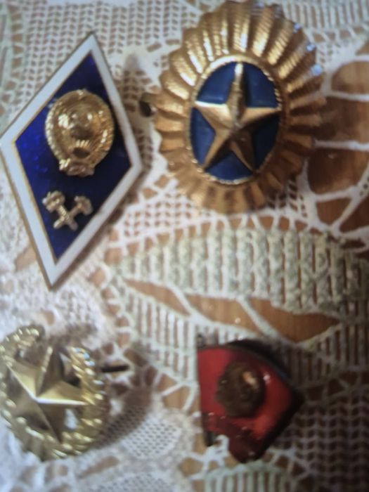 Продам значки СССР