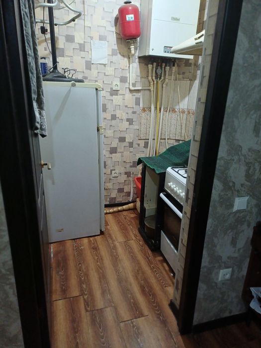 Kvartira sotiladi mirzo ulugbek rayonida