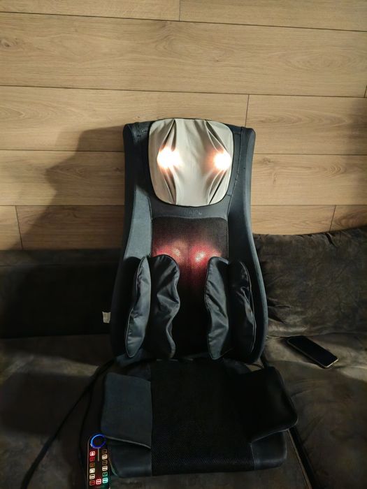 Fotoliu masaj Naipo portabil cu perne si role