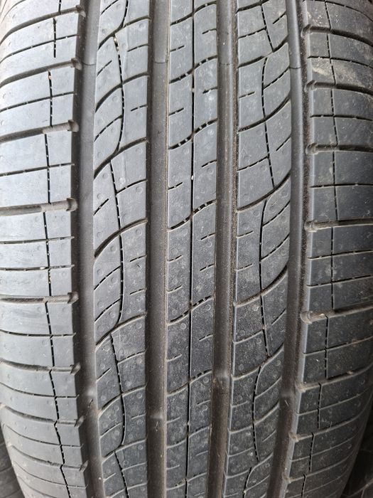 Продам шины 235/65/18 гити