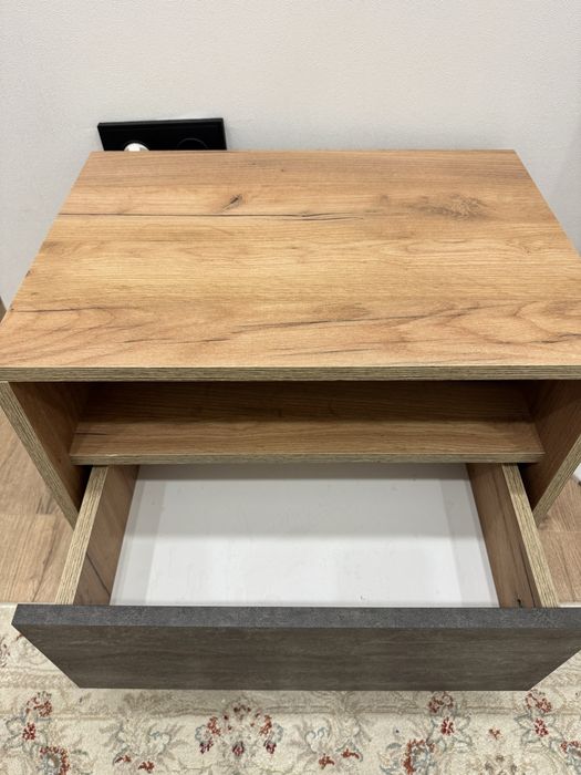 Продам срочно прикроватную тумбу!