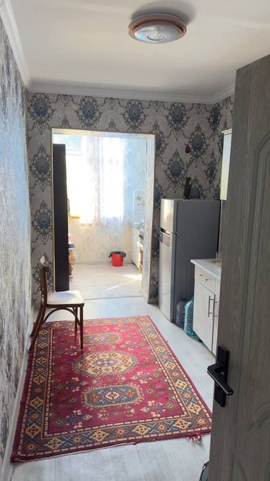 Сотилади-Shashlik SITY оркасида,2-каватли уйни, 1-каватида,2-хона