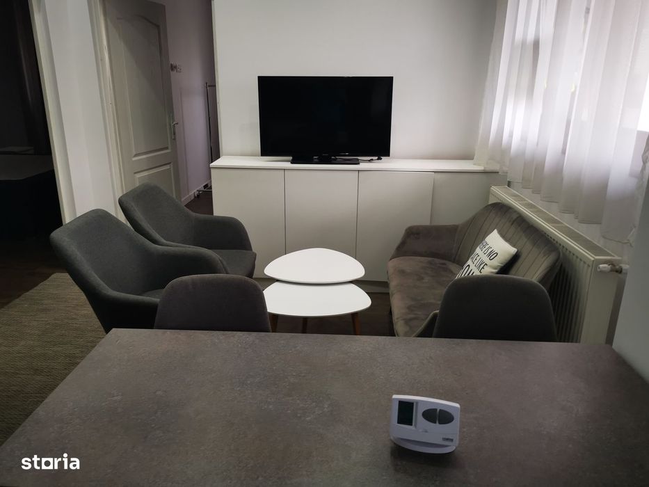3 camere, 2 dormitoare,1 bai, living cu bucatarie,