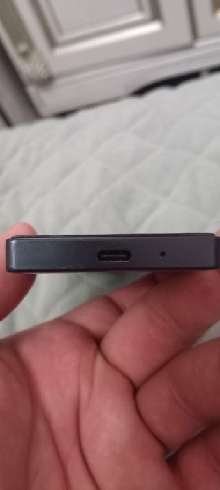 F 22 3/32 tali telefon sotiladi.