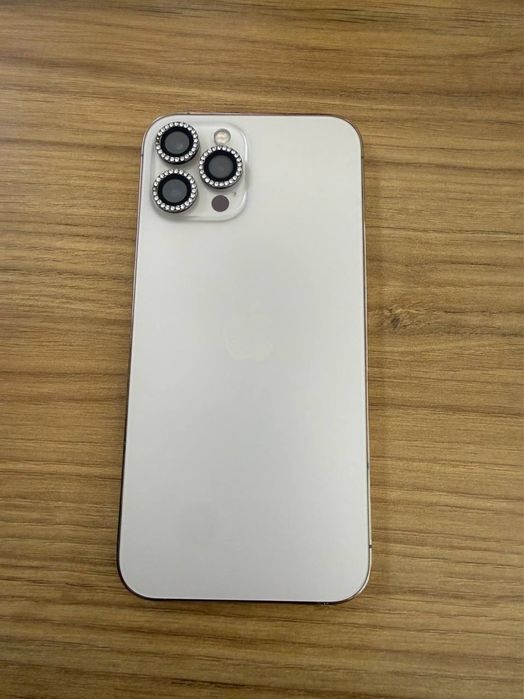Iphone 12 pro max gold karopka bor