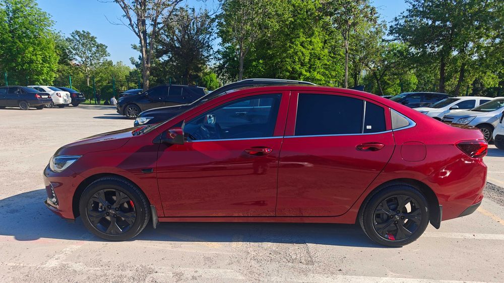 Продается Chevrolet Onix Premier 2 plus