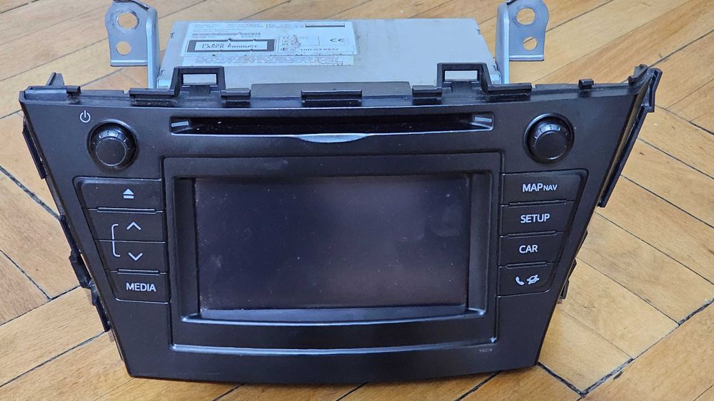 Radio multimedia original Prius Plus (Prius V, Prius Alfa)