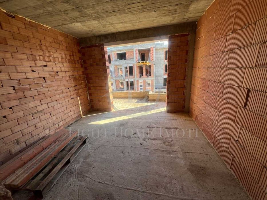 Продава се Тристаен апартамент в Пловдив, Остромила - 105 кв.м за 704 €/кв.м - Снимка #5