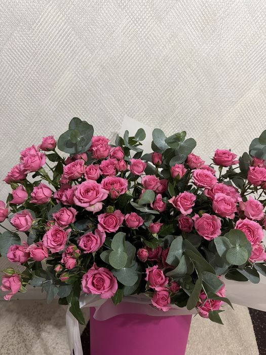 свежий кустовые розы