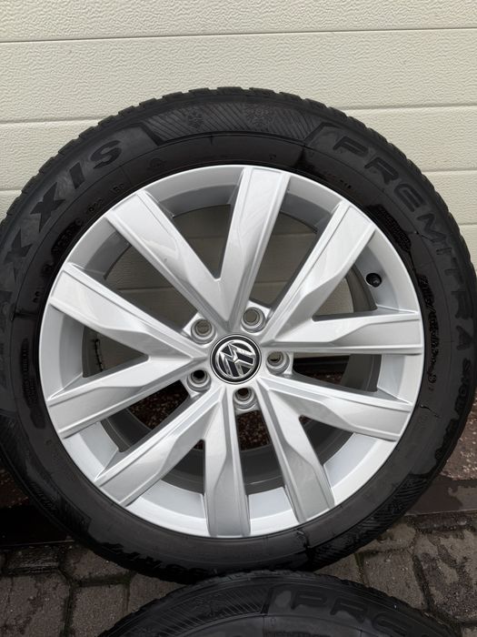 Jante VW 17 Passat B8 Arteon Tiguan Touran T-Roc Golf  215/55R17 iarna