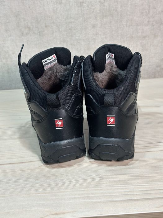 Продам подростковые зимние ботинки