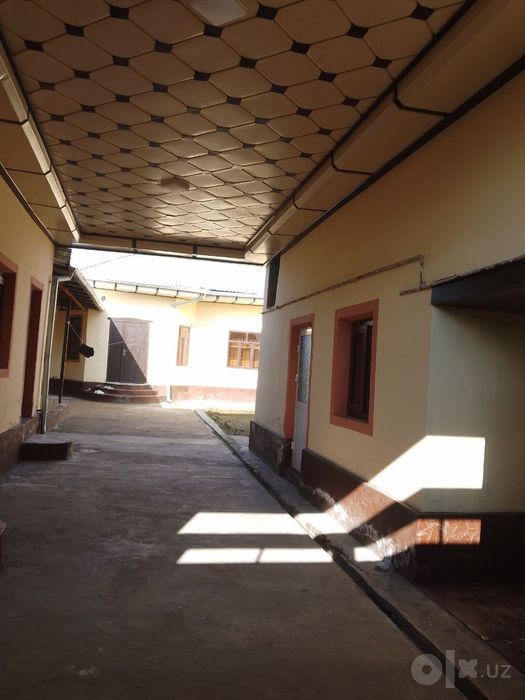 Uy sotiladi srochno Nurfshonda