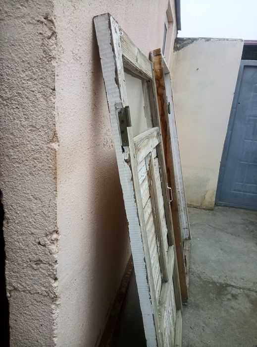 Эшик сотилади ишлаган