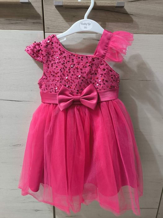 Продам платья для девочек