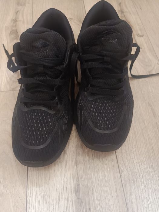 Adidasi umbro barbati