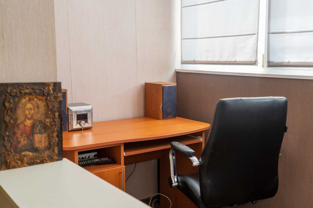 Продава се Четиристаен апартамент в Добрич, Христо Ботев - 98 кв.м за 1072 €/кв.м - Снимка #17