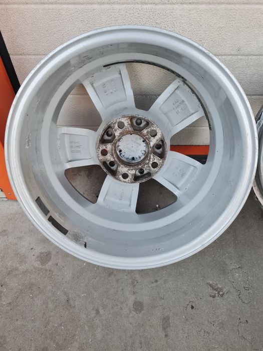 Джанти за BMW R16 5x120 ET15 7J