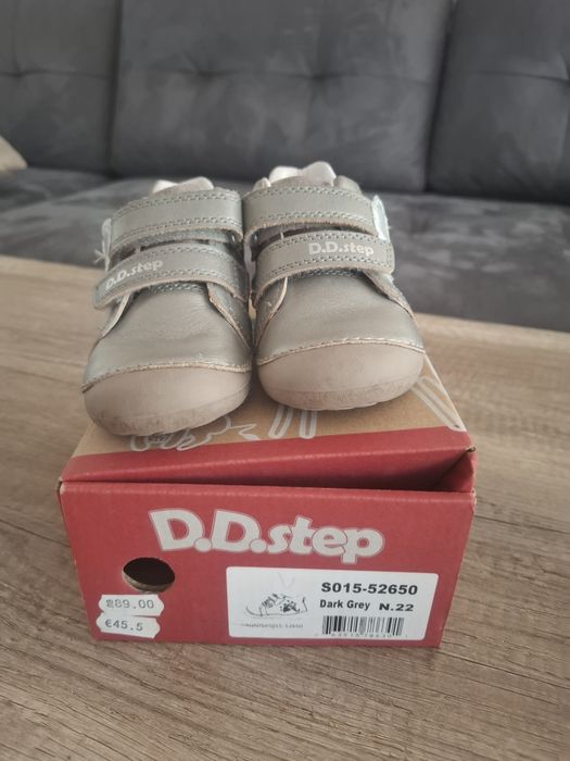 Обувки за момиче