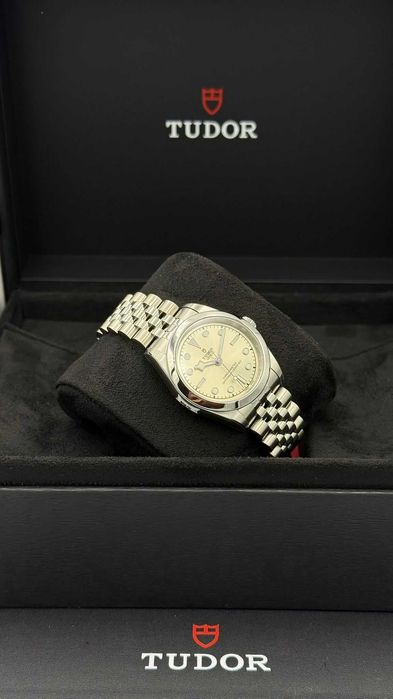 Tudor Referință: 79600, 31 mm, oțel,an 2026, 3300€.