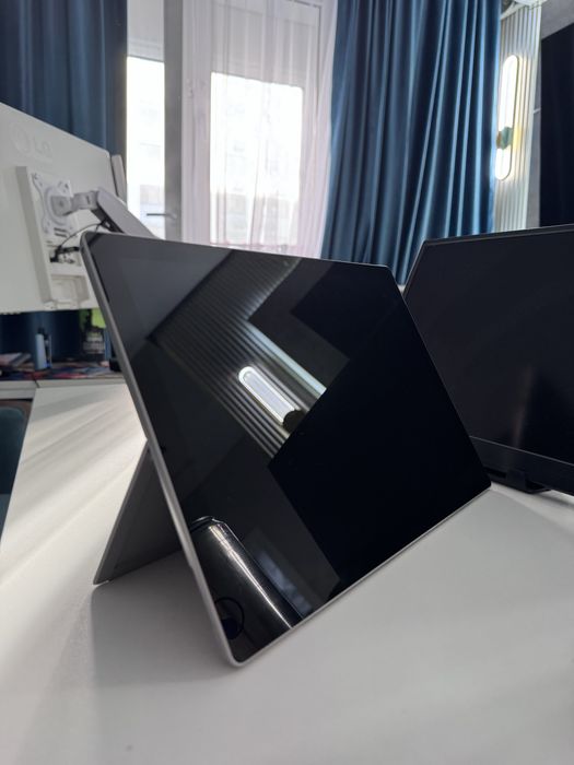 Microsoft surface pro 7