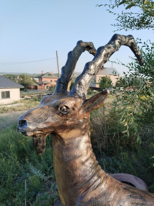 Продам фигуру горного козла